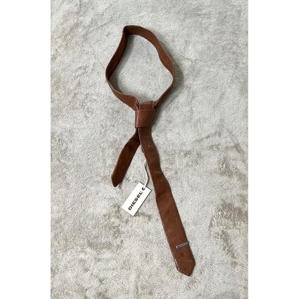 Diesel Pointed Tip Leather Necktie Brown with Metal Keeper Loop NEW
